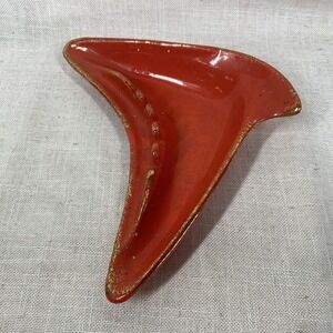 MCM Ashtray Atomic Orange Gold‎ Footed Boomerang Vintage Retro California Style